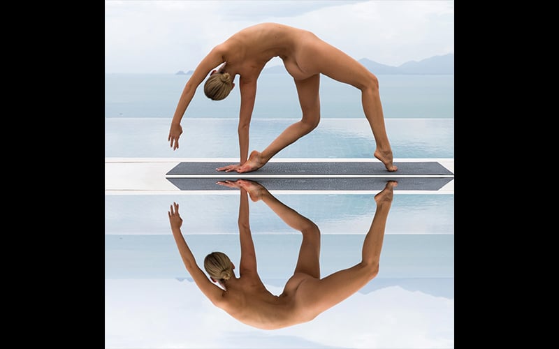 Nude Yoga Girl Pursuits From An Ordinary Sunday Yoga Session to NFTs 5 Circle of life 1
